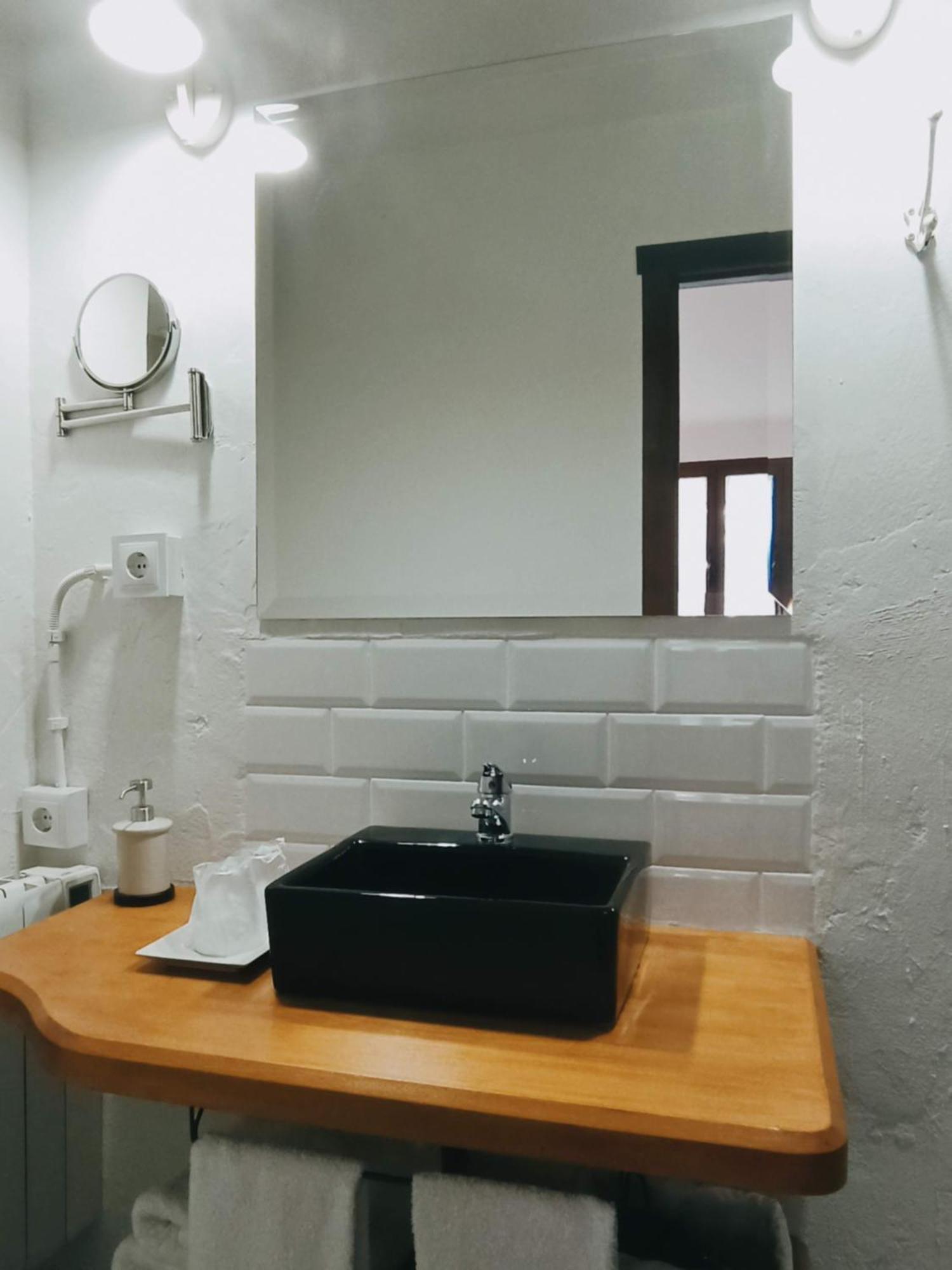 La Jarana Casa Hotel Zahara De La Sierra Room photo